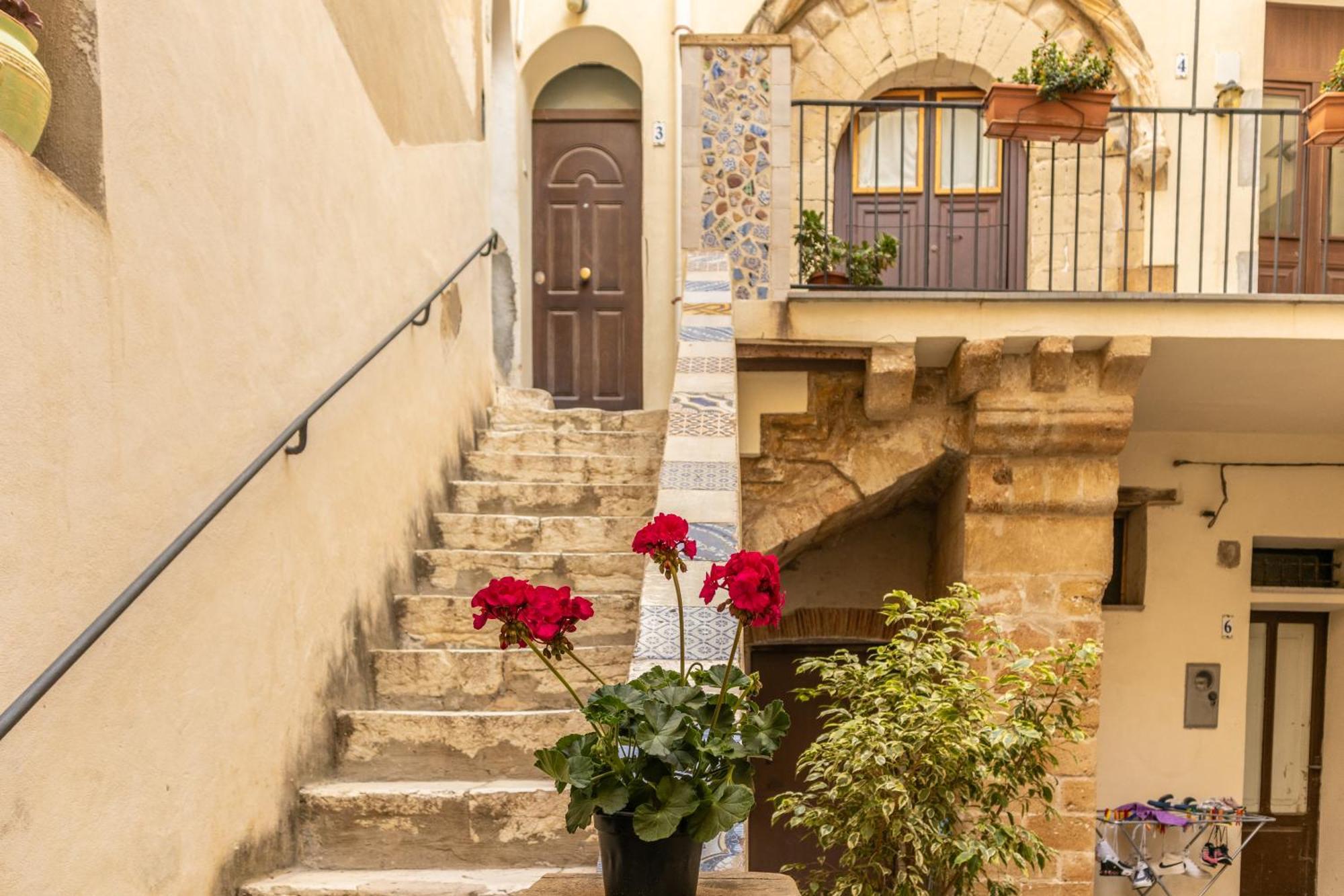 Antico Portale Apartment Trapani Luaran gambar